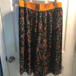 BOGO/50 Floral LuLaRoe Lola